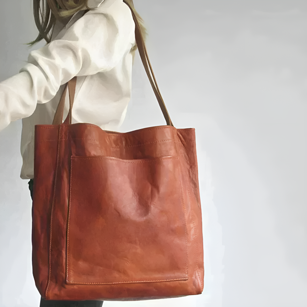 Jack Faelan | Lorena’s Modern Chic Leather Bag